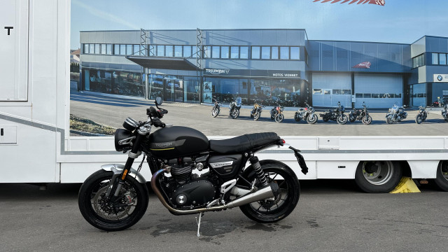 TRIUMPH Speed Twin 1200 Retro Vorführfahrzeug