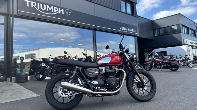 TRIUMPH Speed Twin 900 Chrome Edition Retro New vehicle