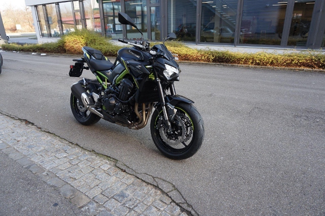 KAWASAKI Z 900 Naked New vehicle