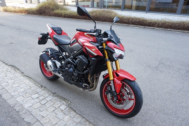 KAWASAKI Z 900 Naked Neufahrzeug