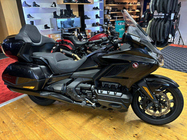 HONDA GL 1800 Gold Wing B Touring Occasion