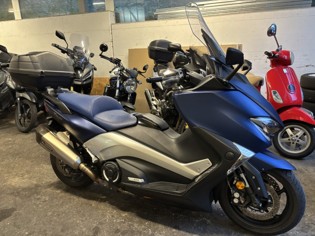 YAMAHA TMax 530 DX Scooter Usato