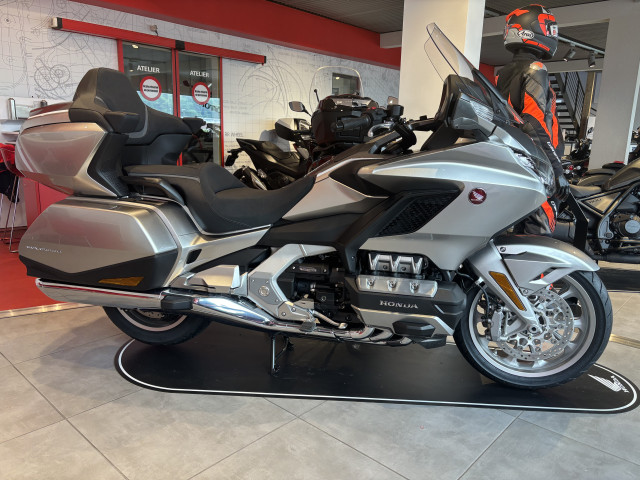 HONDA GL 1800 Gold Wing Tour DCT Touring Modello dimostrativo