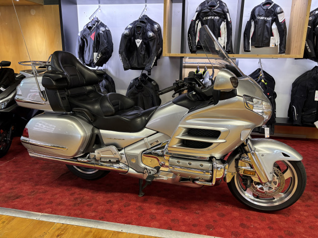 HONDA GL 1800 Gold Wing Touring Usato