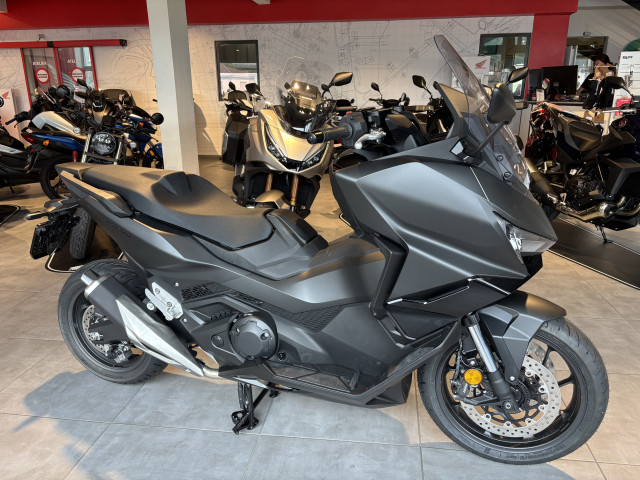 HONDA NSS 750 Forza Scooter Demo vehicle
