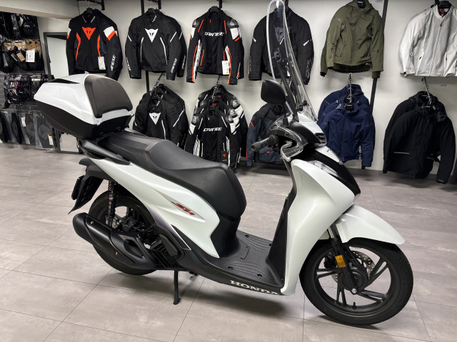 HONDA SH 125 Sporty Roller Occasion