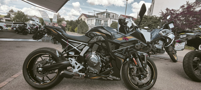 SUZUKI GSX-8R Sport Neufahrzeug