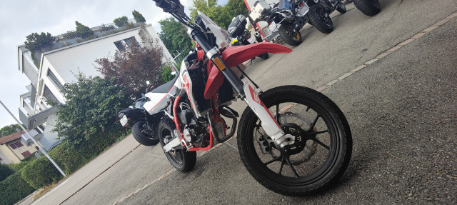 SWM RS 125 R Enduro Vorführfahrzeug