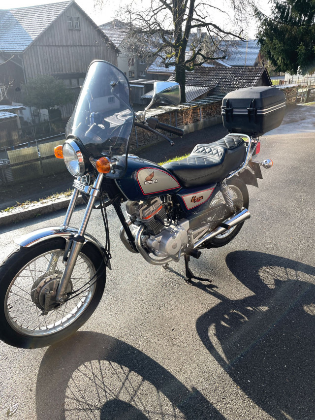 HONDA CM 125 C Custom Occasion