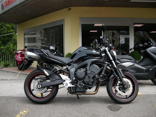 YAMAHA FZ 6 N Touring Occasion