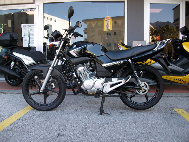 YAMAHA YBR 125 Touring Occasion
