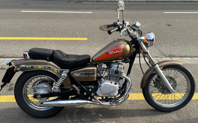 HONDA CA 125 Rebel Custom Occasion