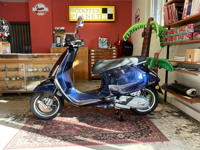 PIAGGIO Vespa Primavera 125 Scooter Moto neuve