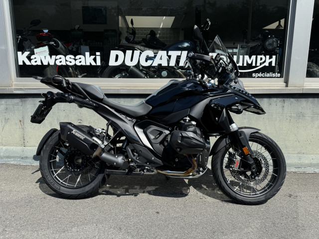 BMW R 1300 GS Triple Black Enduro Usato