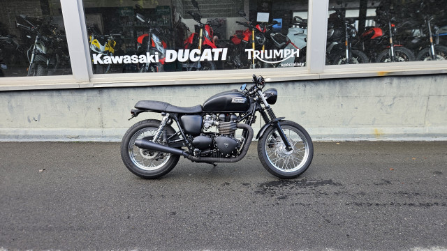 TRIUMPH Bonneville 900 Retro Usato