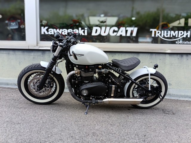 TRIUMPH Bonneville Bobber 1200 Retro Occasion