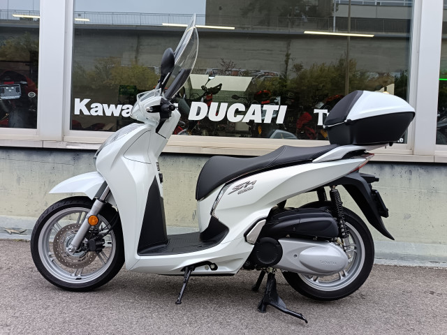 HONDA SH 300 Roller Occasion