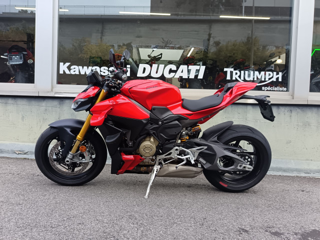 DUCATI Streetfighter 1103 V4 S Naked Vorführfahrzeug
