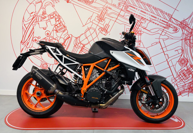 KTM 1290 Super Duke R Naked Occasion