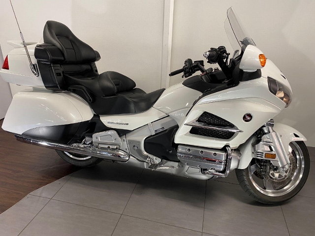 HONDA GL 1800 Gold Wing Deluxe Touring Usato