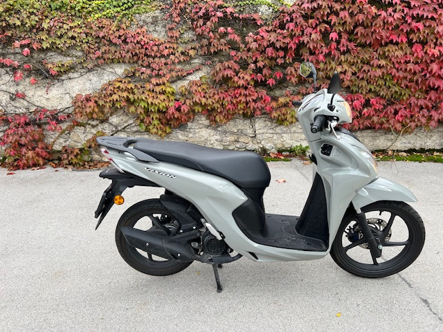 HONDA NSC 110 Vision Scooter Usato