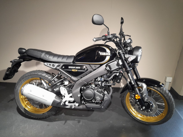 YAMAHA XSR 125 Legacy Retro Neufahrzeug