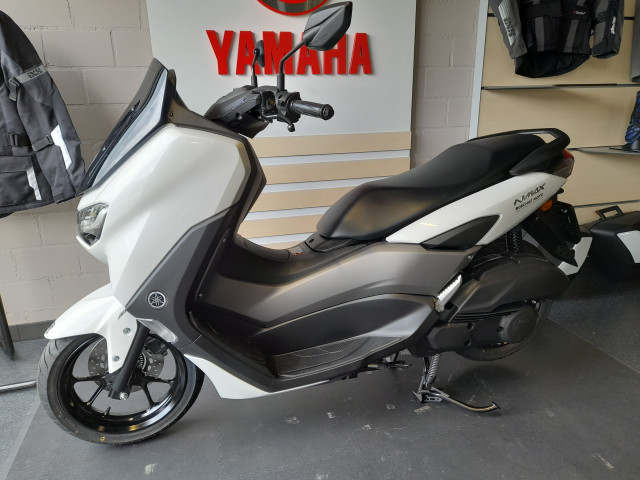 YAMAHA NMax 125 Roller Occasion