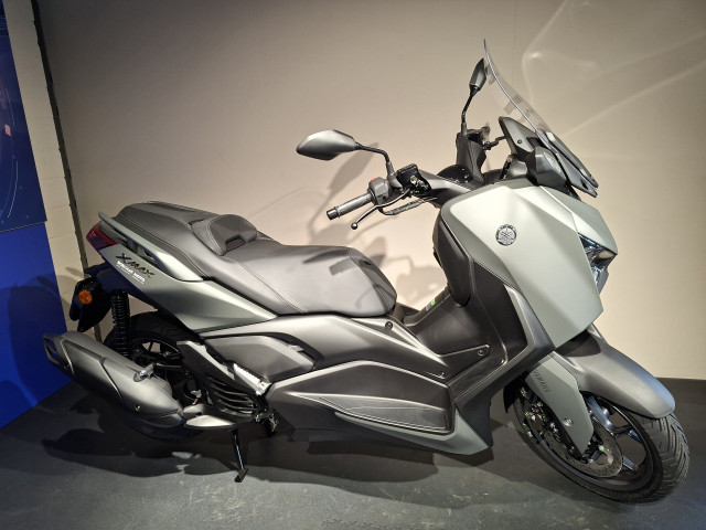 YAMAHA X-Max 125 Roller Neufahrzeug YAMAHA X-Max 125 Roller Neufahrzeug