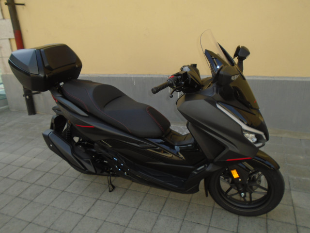 HONDA NSS 350 Forza Special Edition Roller Neufahrzeug