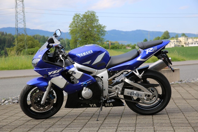 YAMAHA R6 Sport Used