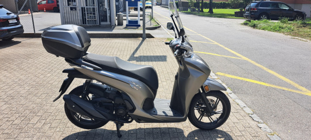 HONDA SH 350 Scooter Demo vehicle