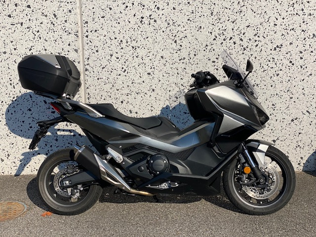 HONDA NSS 750 Forza Roller Vorführfahrzeug