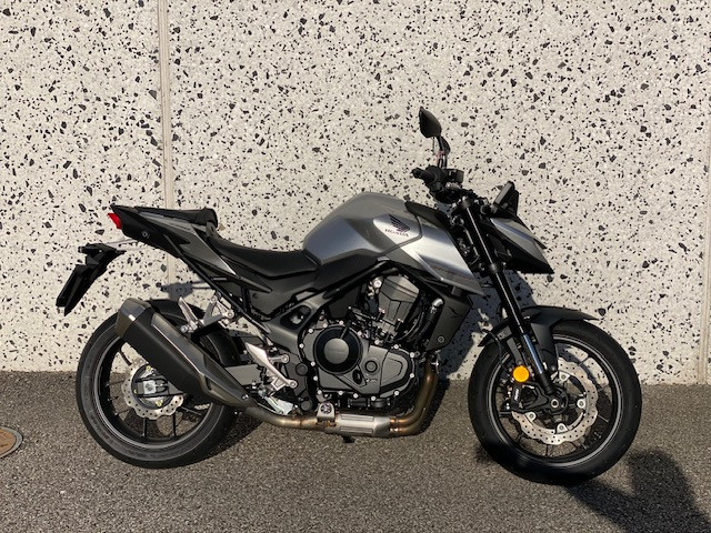 HONDA CB 750 Hornet Naked Neufahrzeug