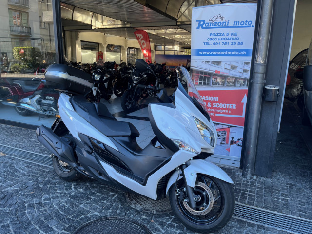 SUZUKI AN 400 Burgman A Roller Occasion SUZUKI AN 400 Burgman A Roller Occasion