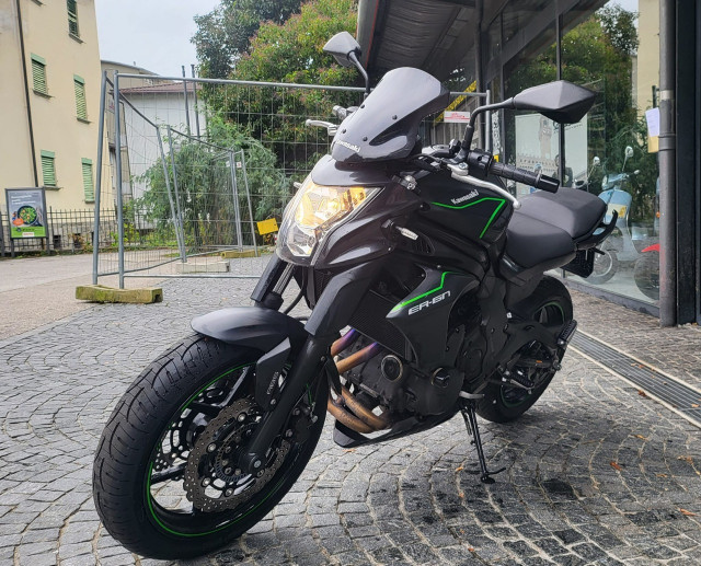 KAWASAKI ER-6n Naked Occasion KAWASAKI ER-6n Naked Occasion