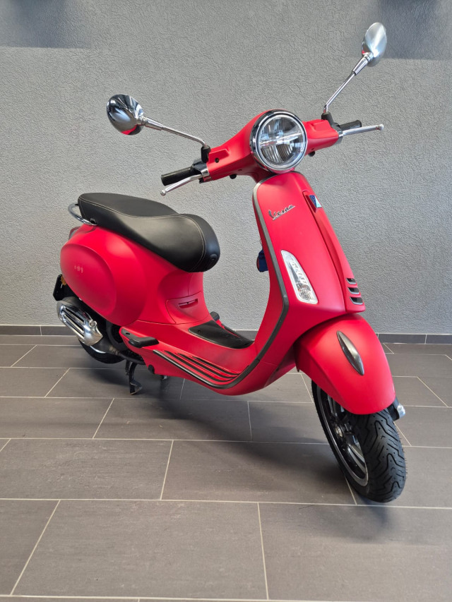 PIAGGIO Vespa Primavera 125 11 Scooter Used