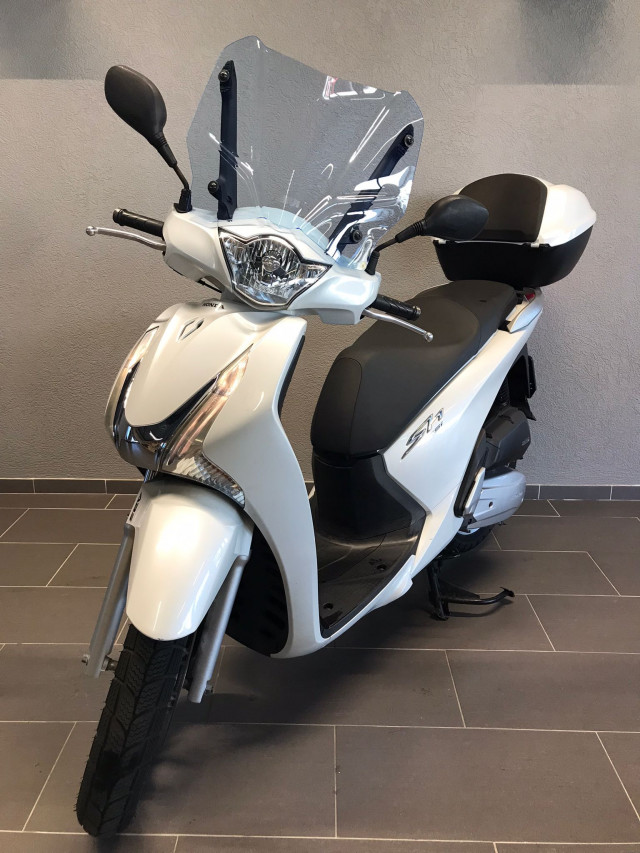 HONDA SH 125 Sporty Roller Occasion