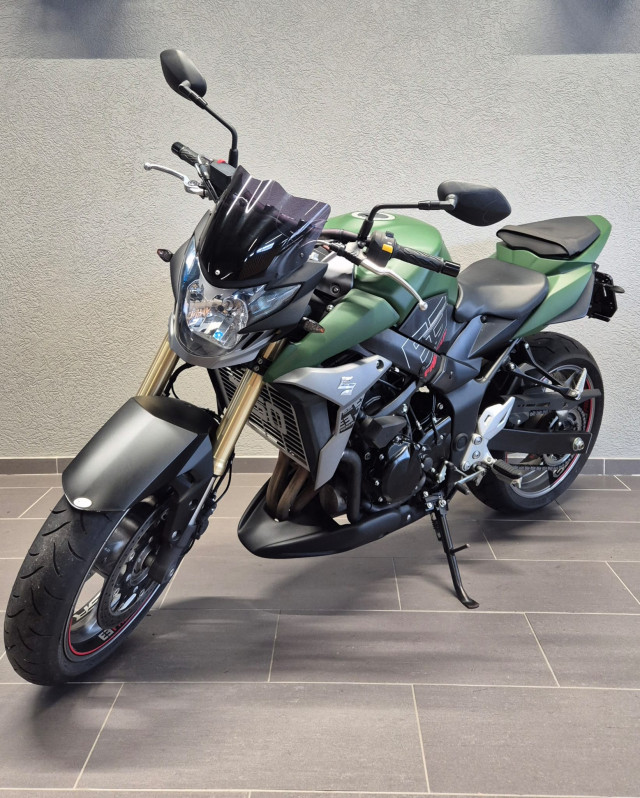 SUZUKI GSR 750 A/U Freegun Naked Occasion