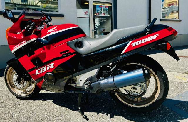 HONDA CBR 1000 F Sport Used