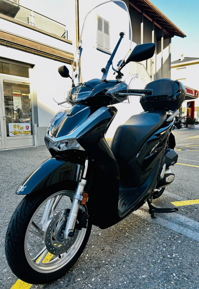 Honda Scoopy Sh 2019 Nero Opaco Honda Scoopy Honda Sh Sport Honda