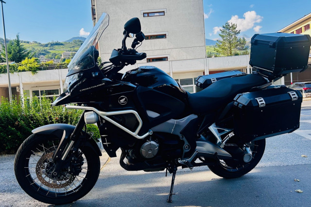 HONDA VFR 1200 XD Crosstourer Dual Clutch Outback Enduro Occasion