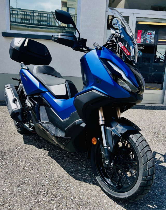 HONDA ADV 350 Roller Occasion