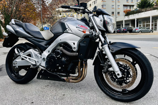 SUZUKI GSR 600 Naked Occasion