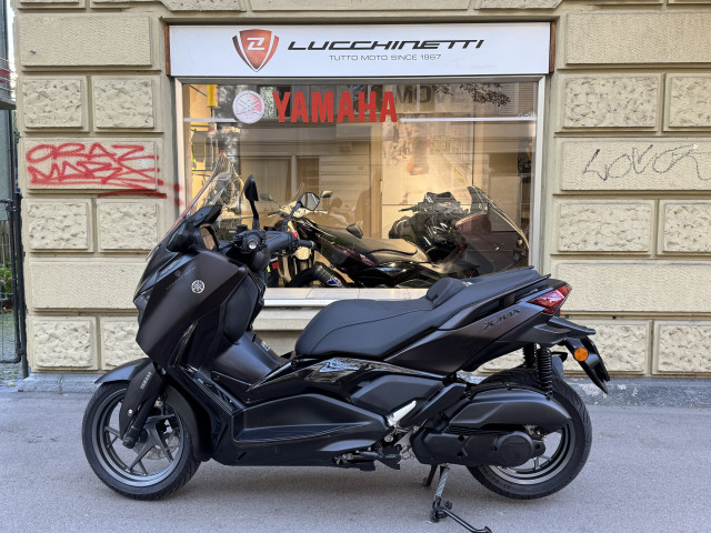 YAMAHA X-Max 125 Tech Max Roller Vorführfahrzeug