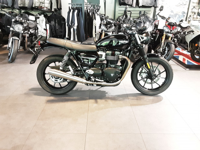 TRIUMPH Street Twin 900 Retro Usato