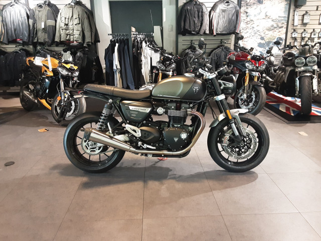 TRIUMPH Speed Twin 1200 Retro Occasion