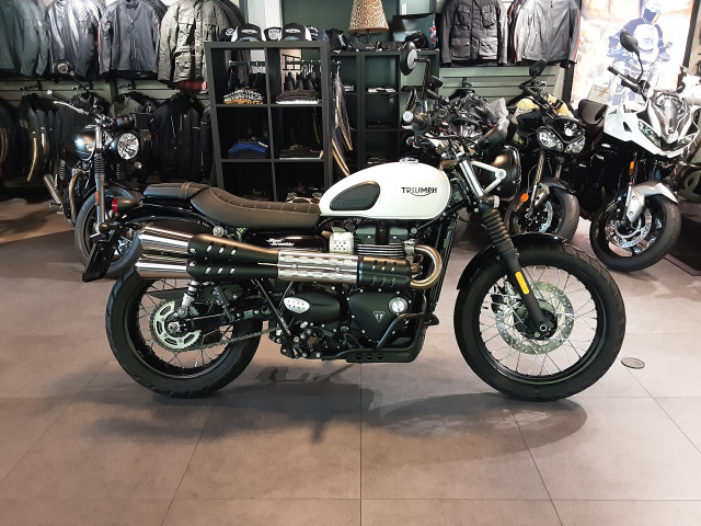 TRIUMPH Street Scrambler 900 Retro Occasion