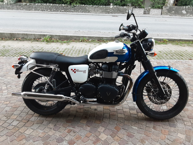 TRIUMPH Bonneville 900 T214 Special Edition Retro Occasion