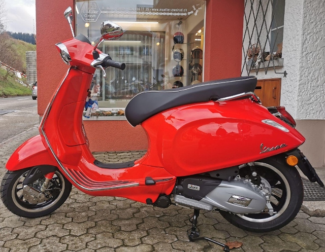 Vespa SPRINT 125 ABS mit Zubehör - B. Müller GmbH