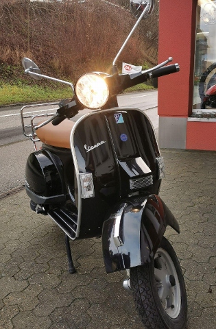 PIAGGIO Vespa PX 125 E Scooter Used